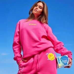 Adult Poppi Forever Icon Graphic Sweatshirt - Pink XL